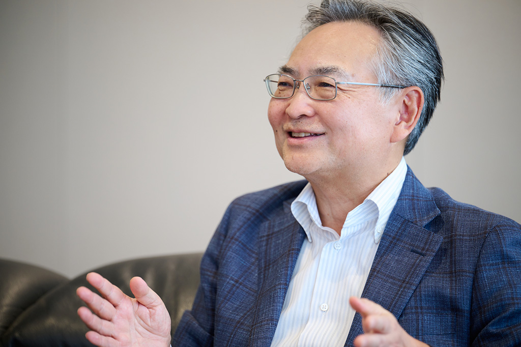 ニコンCFOでビジネス書作家の徳成さん