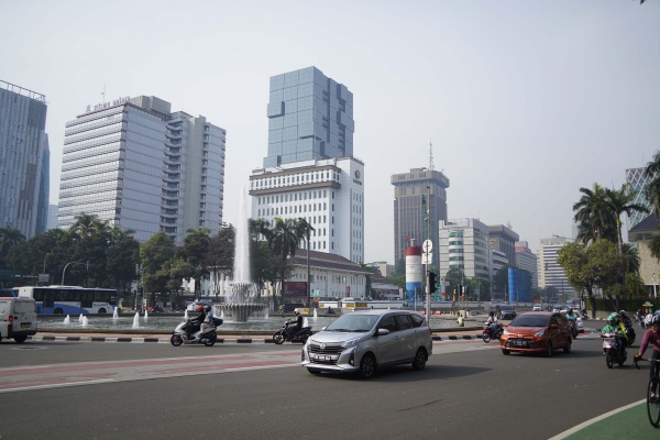 インドネシアの首都、ジャカルタ。インドネシアは中長期で成長が見込まれる（写真：shutterstock）