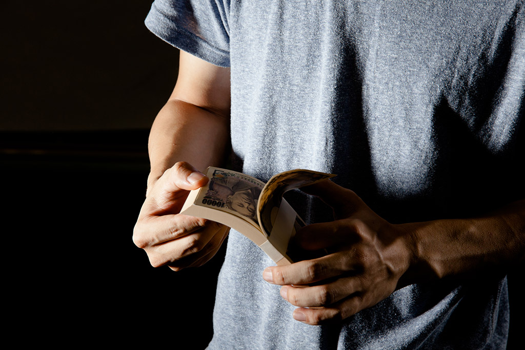退職後に、保有資産が減るのは避けられないことなのだが…（写真：hanack／stock.adobe.com）