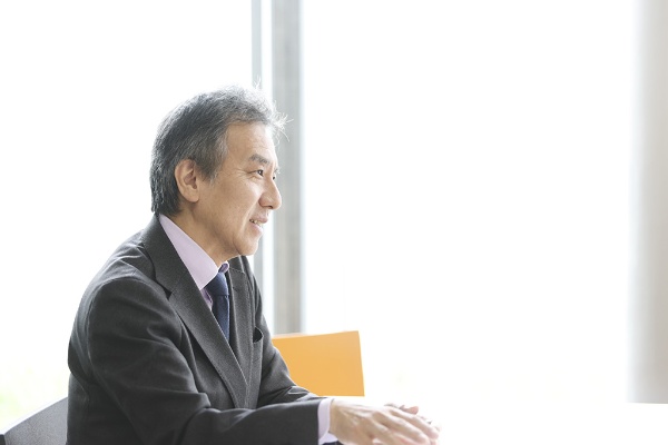 「日本の付加価値、強さは何でしょうか」と問う太田氏 「日本の付加価値、強さは何でしょうか」と問う太田氏