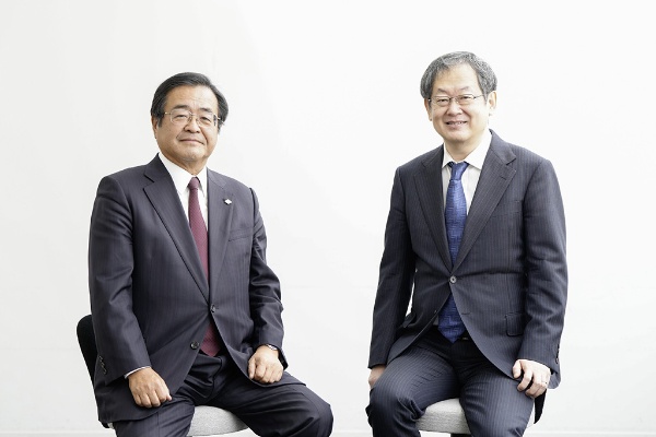 清水喜彦さん(写真左)と守屋淳さん 清水喜彦さん(写真左)と守屋淳さん