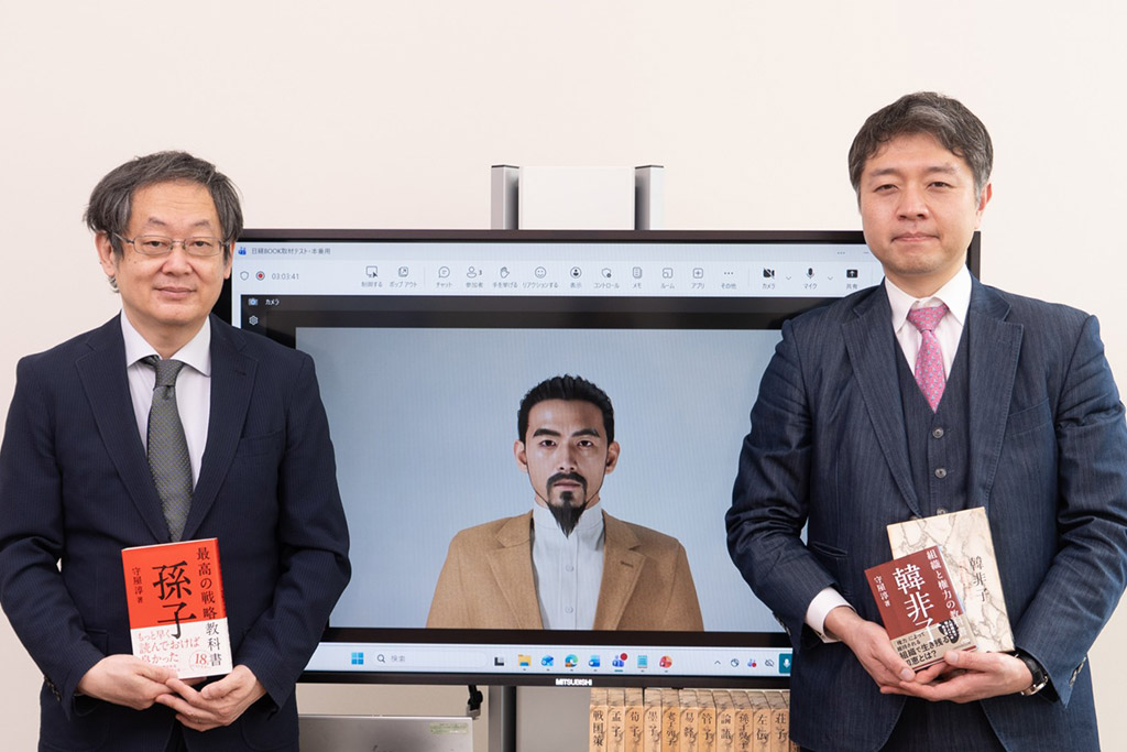 三谷忠照さん（写真右）と守屋淳さん