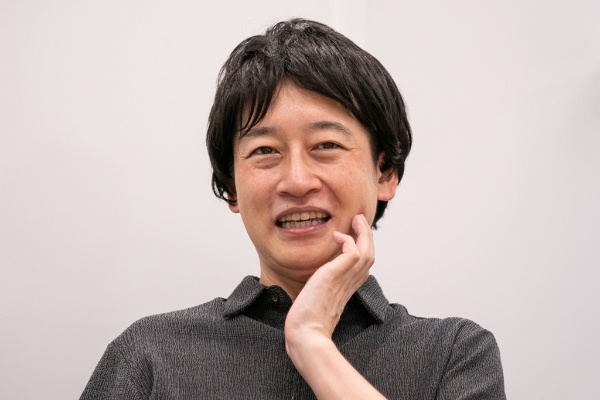 「学生の頃は人よりもうまくいかないことが多くて、『なんでこうなんだろう』って、メタ視点で自分を俯瞰してみる必要があった」と語る保手濱氏 「学生の頃は人よりもうまくいかないことが多くて、『なんでこうなんだろう』って、メタ視点で自分を俯瞰してみる必要があった」と語る保手濱氏