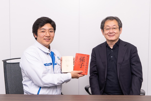 田口義展さん(写真左)と守屋淳さん 田口義展さん(写真左)と守屋淳さん