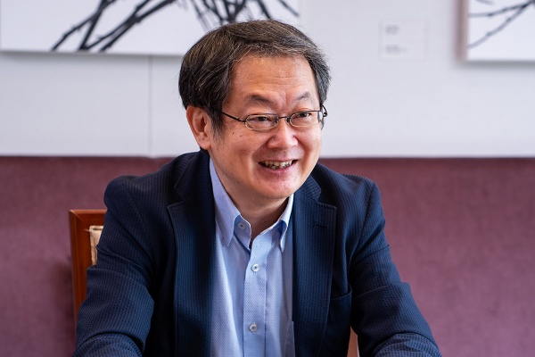 「『五事』というのは、『孫子』のなかで、戦争を考える上で5つの重要な要素」と語る守屋さん 「『五事』というのは、『孫子』のなかで、戦争を考える上で5つの重要な要素」と語る守屋さん
