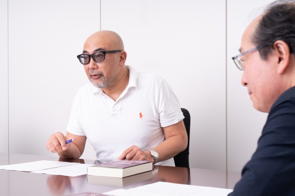 日本はスタートアップの上場のタイミングが早すぎると語る楠木氏(写真:稲垣純也、以下同)