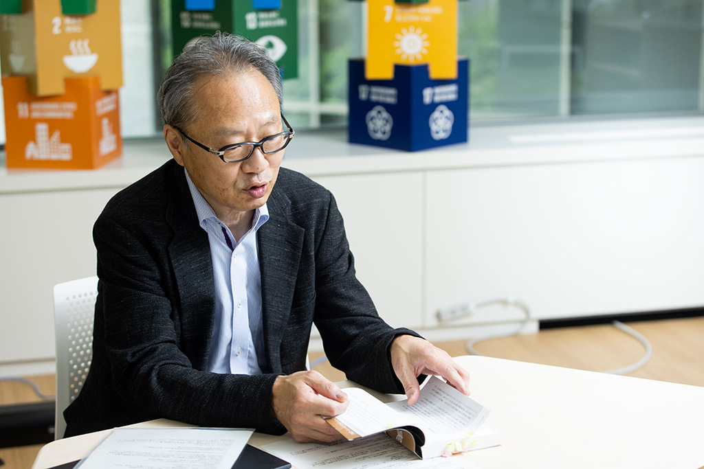 「日本の理科教育では『科学の不確実性』を教えることはほとんどありません」と話す小林傳司さん 「日本の理科教育では『科学の不確実性』を教えることはほとんどありません」と話す小林傳司さん