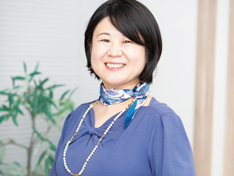 堀江咲智子さん（42歳）、経営コンサルタント、子どもひとりと2人暮らし