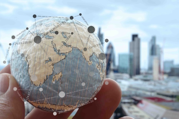 経営の「非連続性」にこそグローバル化の本質がある(写真/Shutterstock)