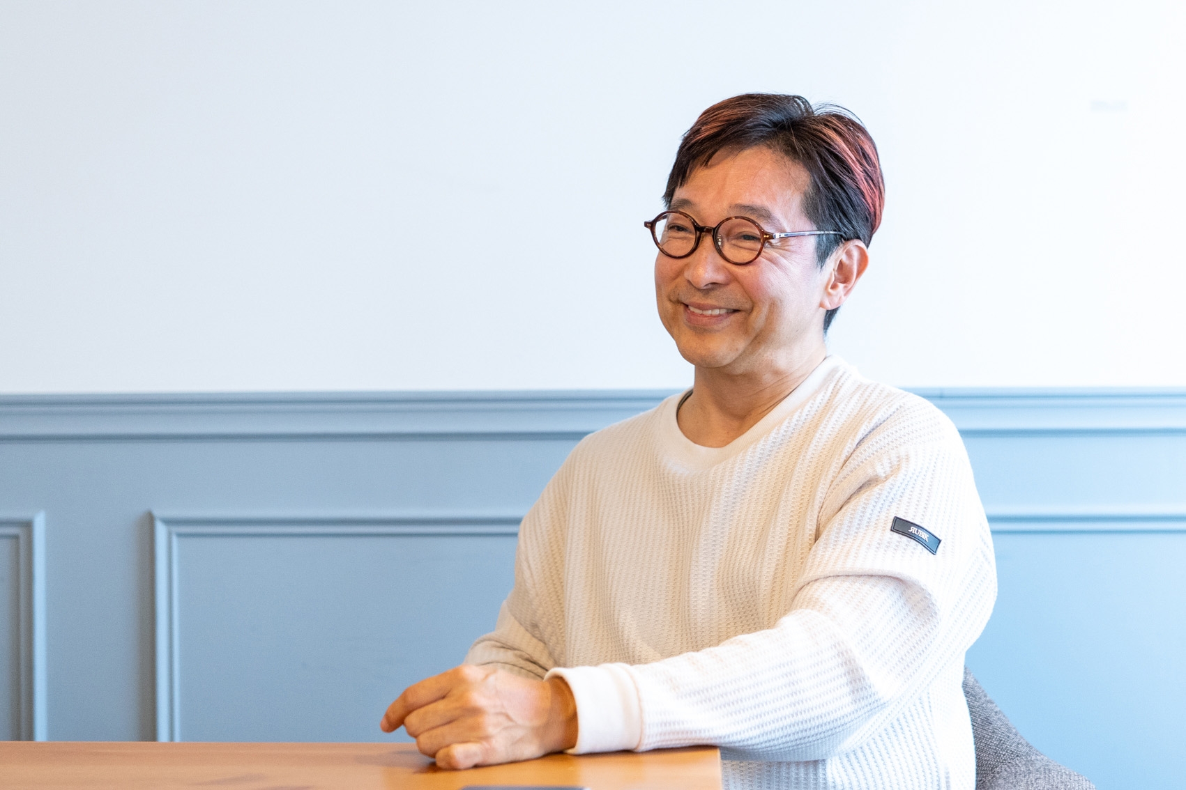 斉藤徹(さいとう・とおる) 起業家/経営者/研究者/執筆者hint代表。ループス・コミュニケーションズ代表。ビジネス・ブレークスルー大学経営学部教授。1985年、日本IBM入社。2005年にループス・コミュニケーションズを創業。16年に学習院大学経済学部経営学科特別客員教授就任。20年にビジネス・ブレークスルー大学経営学部教授就任。18年には社会人向けオンラインスクール「hintゼミ」を開講。企業向けの講演実績は数百社に及び、多数ある著書には『だから僕たちは、組織を変えていける』(クロスメディア・パブリッシング)などがある(写真=尾関祐治、以下同)