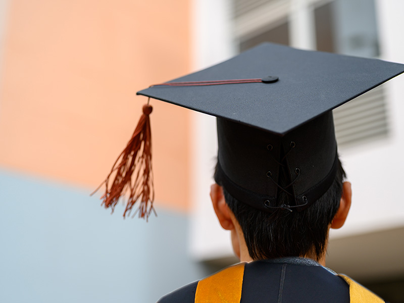 博士課程進学者、ピーク時の約半分に　「低学歴国」ニッポンの現状