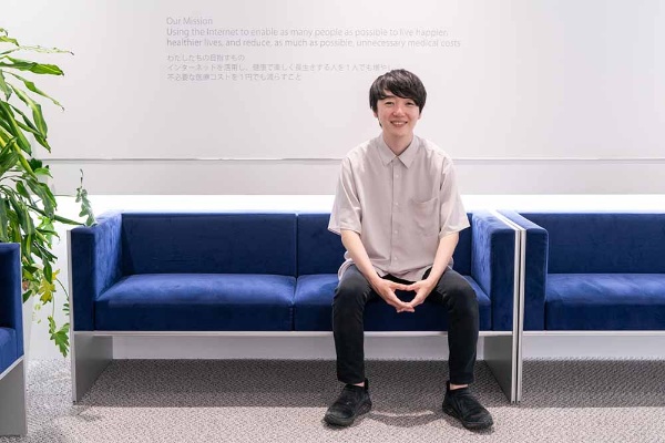 <b>河合俊典(エムスリー 業務執行役員 VPoE)</b><br>エムスリーで業務執行役員 VPoEを務める。愛媛県出身。新居浜高専から千葉工業大学に編入して修士号を取得。高専時代からロボコン、鳥人間コンテストなどで活躍。オープンソースコミュニティでも多くの功績を残し「ばんくし」のハンドルネームで知られる。2016年SansanのR&D部門に入社。その後Yahoo!JAPANに転職。ヤフオク!機械学習モデリングチームのリーダーとして開発、マネジメントに従事。2019年2月にエムスリーに入社、機械学習エンジニアとして活動。2022年、CADDiに入社、エンジニアのマネジメント業務に携わる。現在は再びエムスリーに戻り、業務執行役員 VPoEを務めている。 <b>河合俊典(エムスリー 業務執行役員 VPoE)</b><br>エムスリーで業務執行役員 VPoEを務める。愛媛県出身。新居浜高専から千葉工業大学に編入して修士号を取得。高専時代からロボコン、鳥人間コンテストで活躍。オープンソースコミュニティでも多くの功績を残し「ばんくし」のハンドルネームで知られる。2016年SansanのR&D部門に入社。その後Yahoo!JAPANに転職。ヤフオク!機械学習モデリングチームのリーダーとして開発、マネジメントに従事。2019年2月にエムスリーに入社、機械学習エンジニアとして活動。2022年、CADDiに入社、エンジニアのマネジメント業務に携わる。現在は再びエムスリーに戻り、業務執行役員 VPoEを務めている。