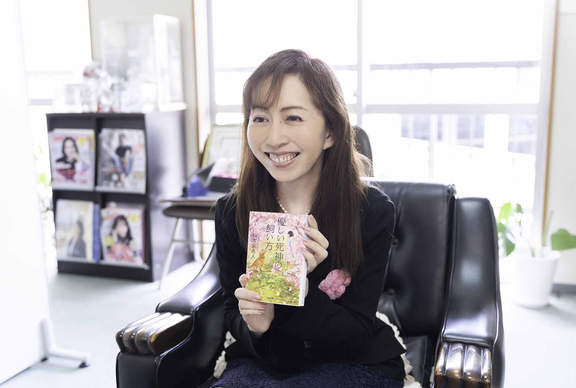 「コロナ禍をきっかけに、現実から離れられる読書が私のリフレッシュの時間になりました」