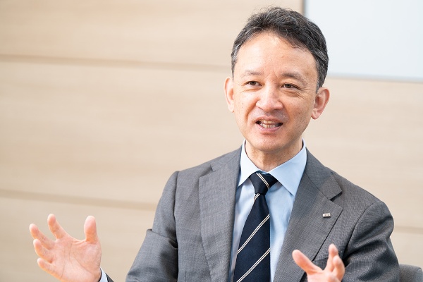 「エネルギー業界は、サステナビリティだけでなく、アフォーダビリティ(手ごろな価格)とスタビリティ(供給の安定性)も同時に達成することが欠かせない」(可児氏) 「エネルギー業界は、サステナビリティだけでなく、アフォーダビリティ(手ごろな価格)とスタビリティ(供給の安定性)も同時に達成することが欠かせない」(可児氏)