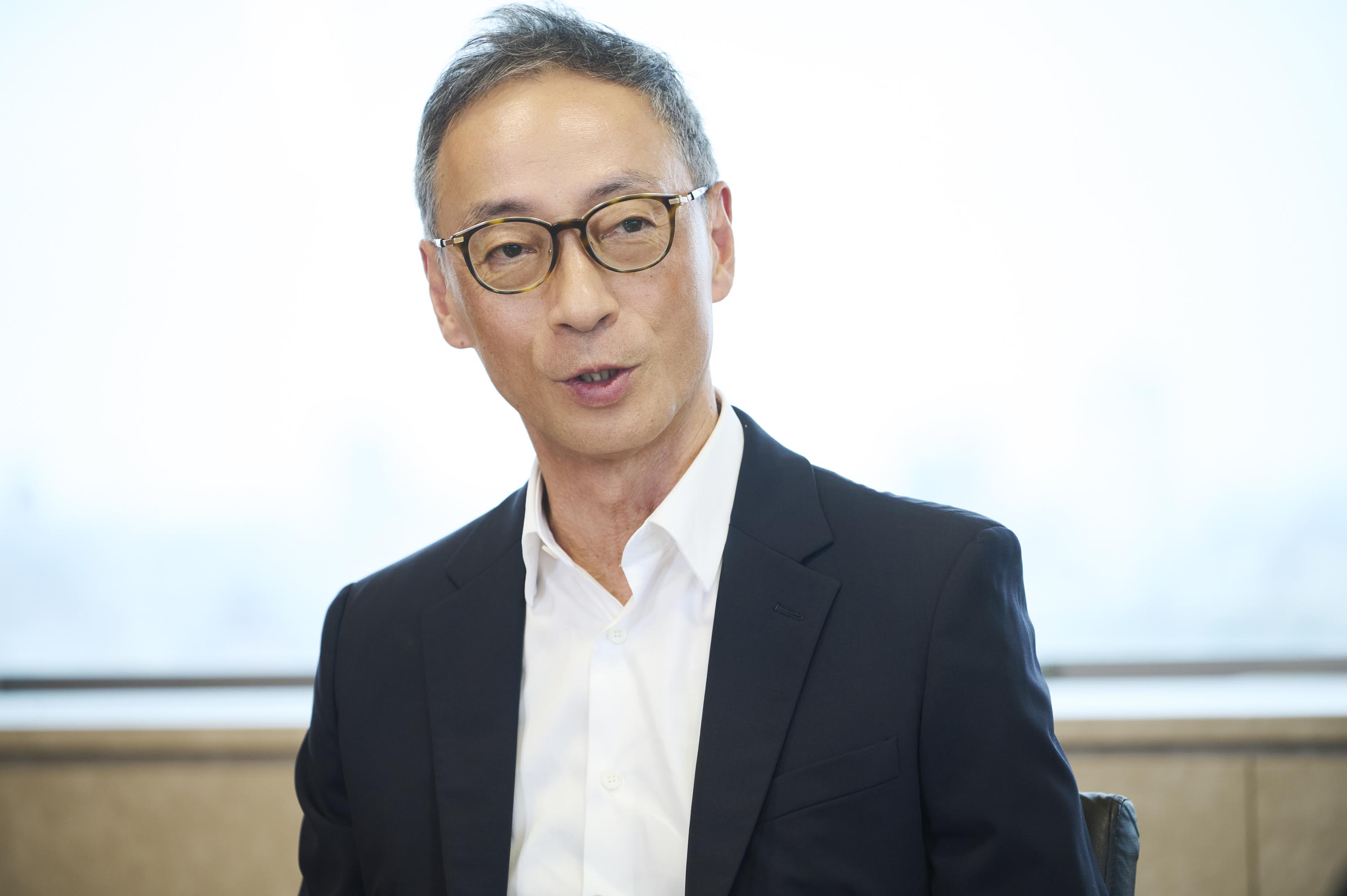青井浩(あおい・ひろし)氏/丸井グループ代表取締役社長。1961年東京都生まれ。83年慶応義塾大学文学部卒業、86年丸井(現・丸井グループ)入社。91年取締役営業企画本部長、95年常務取締役営業本部副本部長兼営業企画部長、2004年副社長などを経て05年4月から現職。(写真:洞澤佐智子)