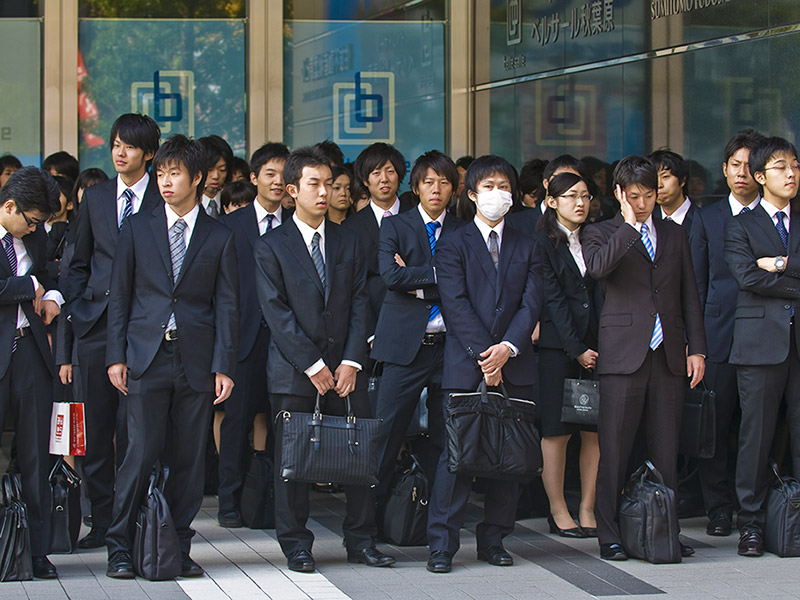 日本は何も変わっていない？　ウチとソトが作り出す序列意識
