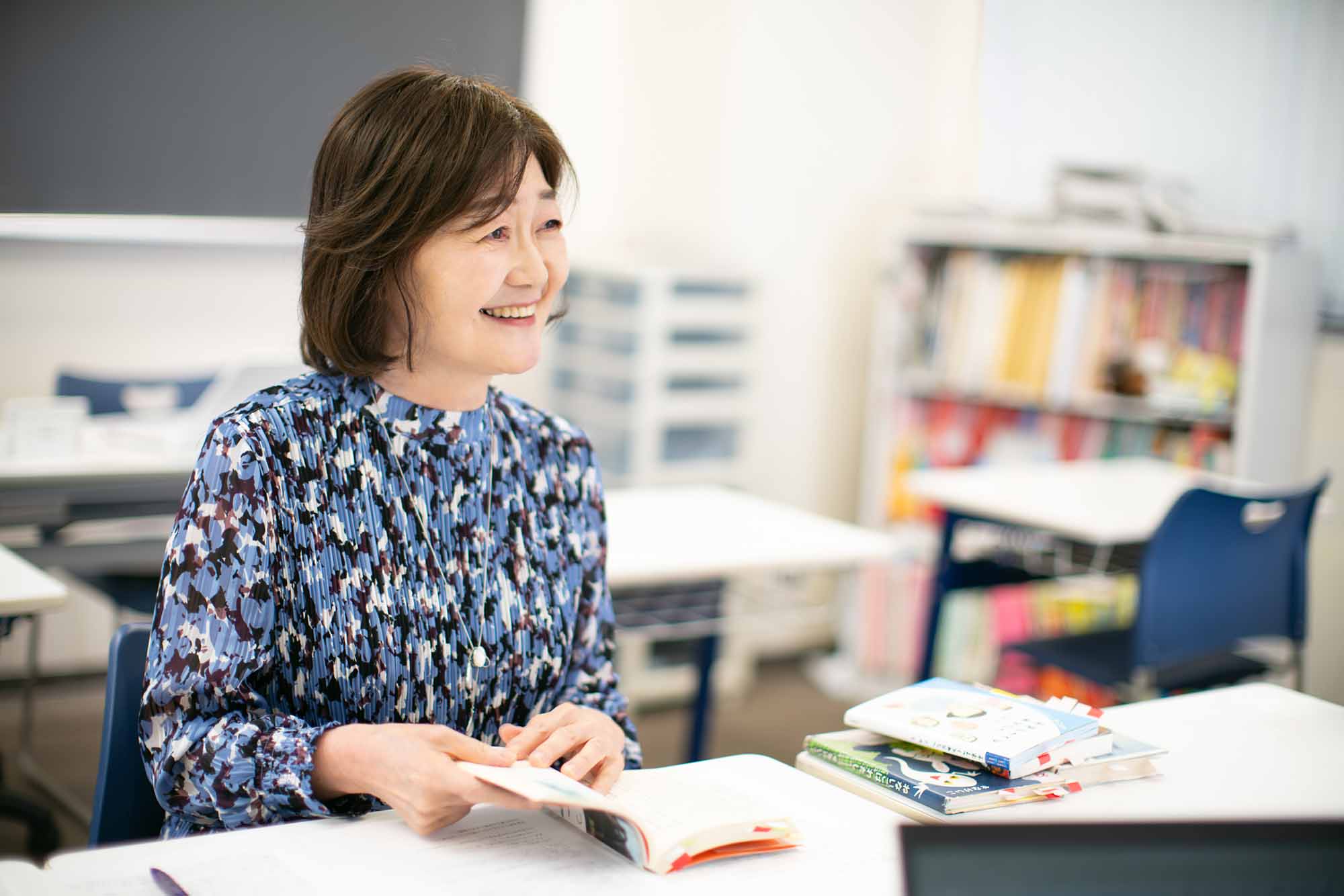 「入塾の際に返信用封筒を送ると、差出人の名前も住所も書かれていない封筒が戻ってくることが増えました。『封書を出す』という行為が、日常から少しずつ消えつつある。まずは親御さんが書く姿を見せることで、お子さんも興味を持つのではないか、と思ったりします」