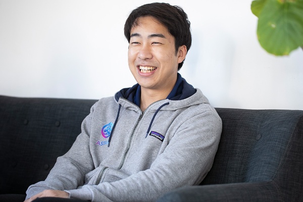 「プライドを捨てました」と語る渡辺さん 「プライドを捨てました」と語る渡辺さん