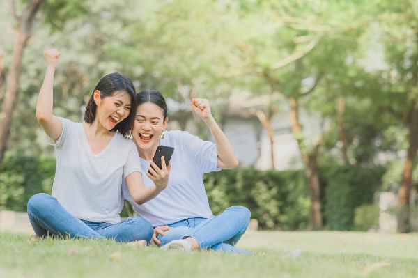 あなたは「友達になりたい」と思われる人だろうか?(写真:interstid/stock.adobe.com)