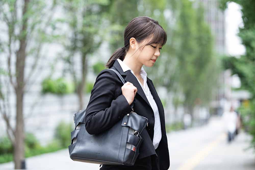 提案や企画をやんわり拒絶されることが続くと、新入社員の目の輝きは急速に失われていく（写真：maru54/stock.adobe.com）