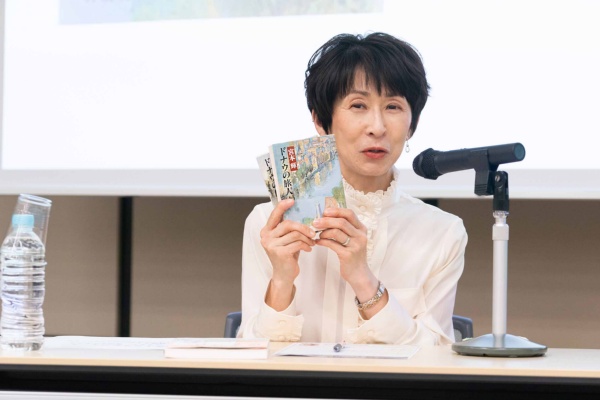 購入した当時のものを今でも読み続けていて、愛着がある