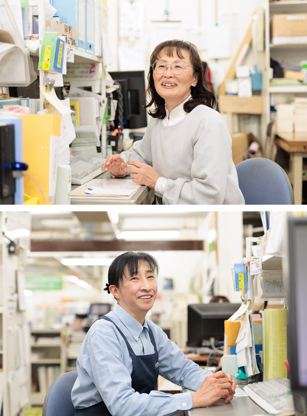 大阪大学生活協同組合書籍豊中店の依岡孝子さん(上)と田中裕子さん(下) 大阪大学生活協同組合書籍豊中店の依岡孝子さん(上)と田中裕子さん(下)