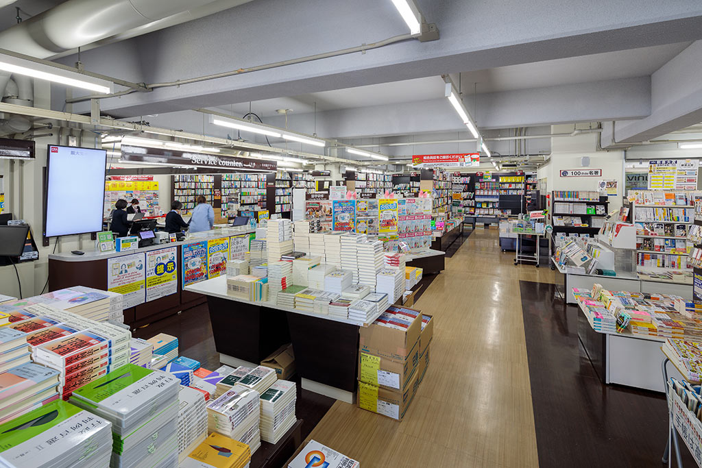 書籍豊中店の店内。豊中キャンパスの豊中福利会館2階にある 書籍豊中店の店内。豊中キャンパスの豊中福利会館2階にある