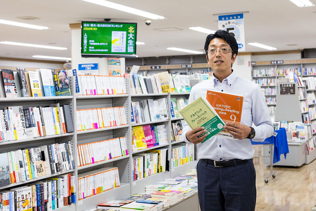 「語学の検定試験対策本は一年を通してよく売れています」