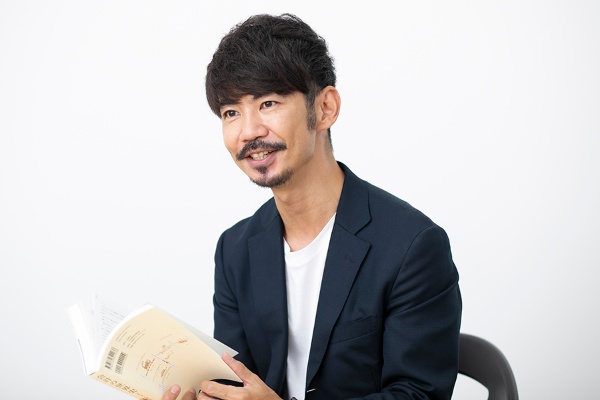 「公認会計士YouTuberくろい」こと、白井敬祐さん。大手公認会計士資格スクールで講師も務める 「公認会計士YouTuberくろい」こと、白井敬祐さん。大手公認会計士資格スクールで講師も務める