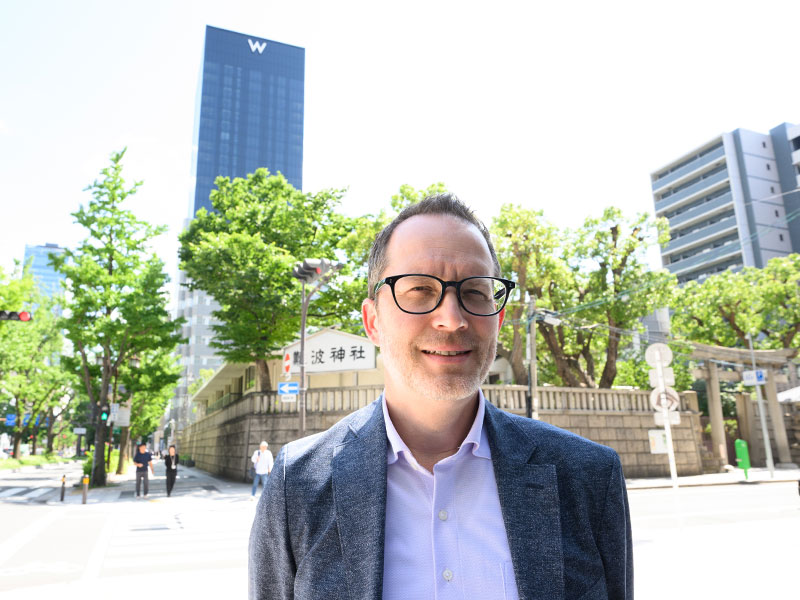 ブランド学者と歩く大阪・御堂筋　「W」と「セントレジス」、実はどちらも…