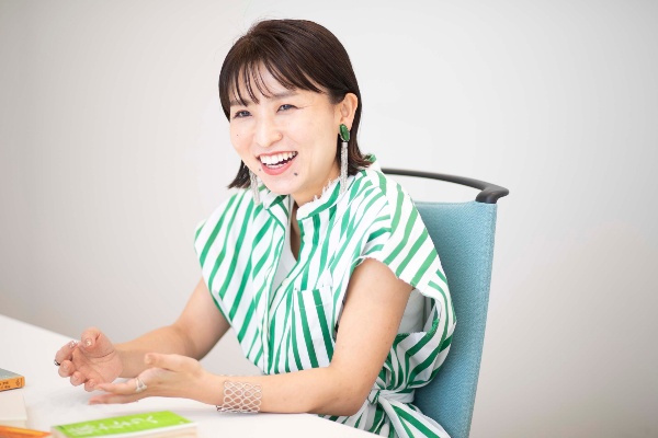 「結局は自分が変わるしかないし、自分しか自分のことを助けてあげられない」と本を通じて学んだと語る坊垣さん