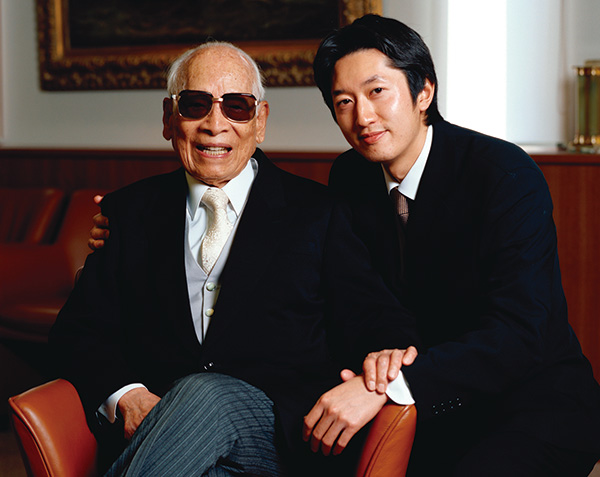 日清食品・安藤社長「あえて本格派を目指さない『カレーメシ』」秘話