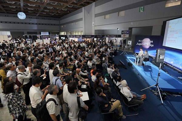 今年のSPEXAで講演する著者2人(写真:SPEXA)