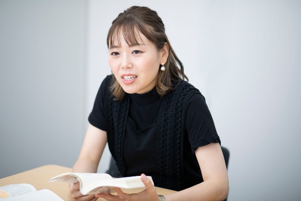 「トットちゃんにとっての小林先生が、私にとっての坪田先生とも言えます」と話す小林さん