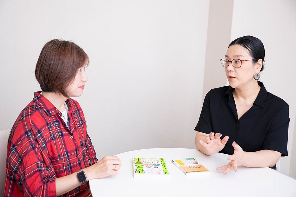 左：増田由紀さん、右：ジェーン・スーさん