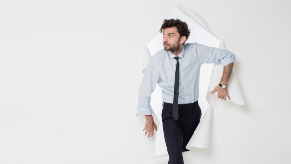 自分らしさを失わないために何が大事か、改めて考えみよう(写真:All kind of people/Shutterstock.com)