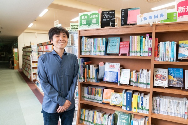 「生徒には伝達だけでなく創造も大切にしてほしいし、異なる他者と言葉を通して世界を豊かに創っていく喜びをたくさん経験してほしいと思います」 「生徒には伝達だけでなく創造も大切にしてほしいし、異なる他者と言葉を通して世界を豊かに創っていく喜びをたくさん経験してほしいと思います」