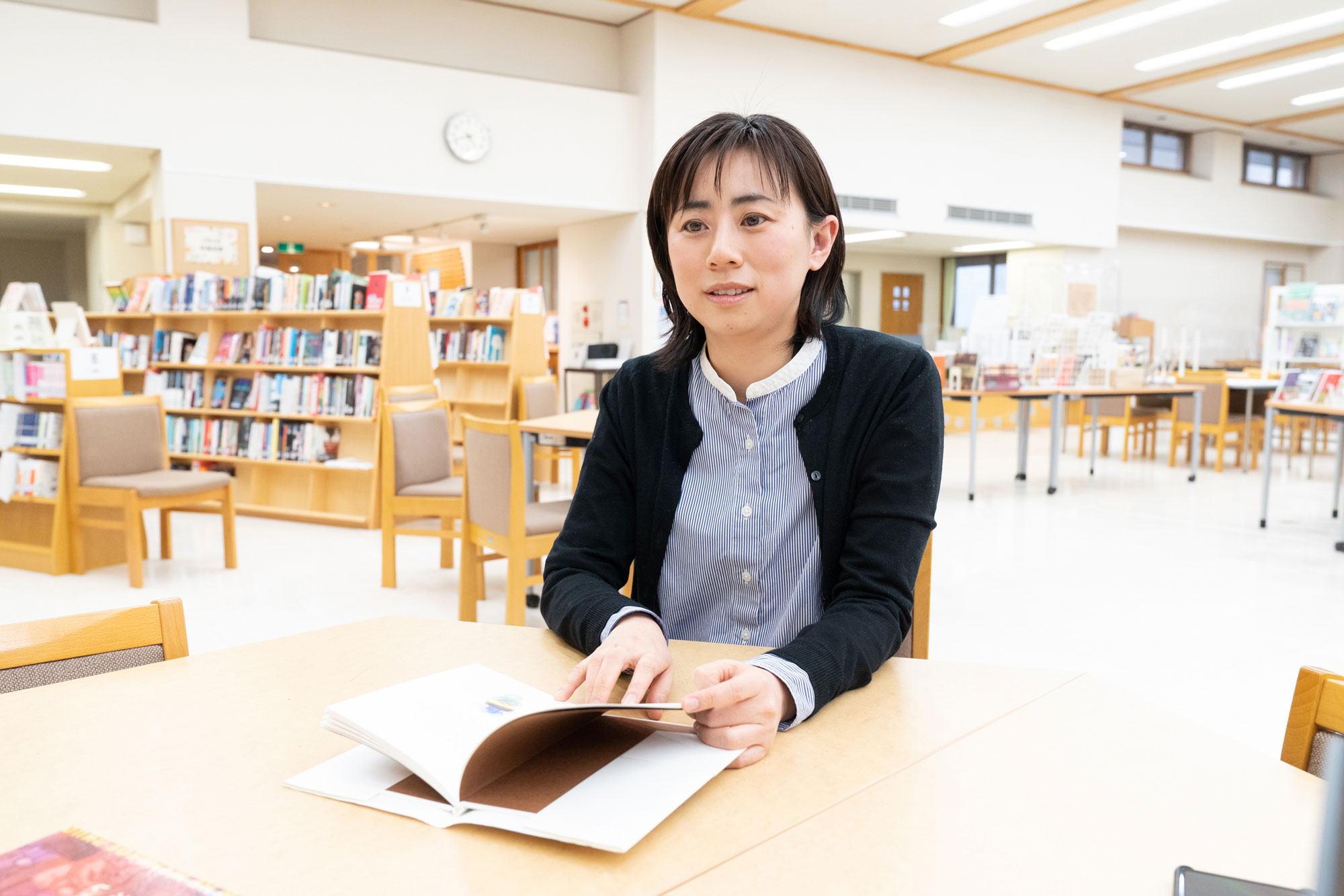 「何か問題に直面したとき、真っ先に帰国生の子たちが声を上げて、それに触発されて他の子たちも考えたり、行動し始めたりすることも多くあります。こんなことが教室の中で日常的に起こるのは、ICU高校の長所だと思います」