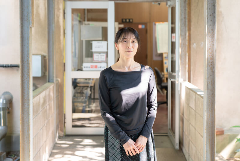 「『箱男』を読み返すたびに、『観察しているつもりでも、実は自分もその中にいるのではないか』と考えさせられます。今の時代だからこそ、多くの人に読んでほしい作品です」