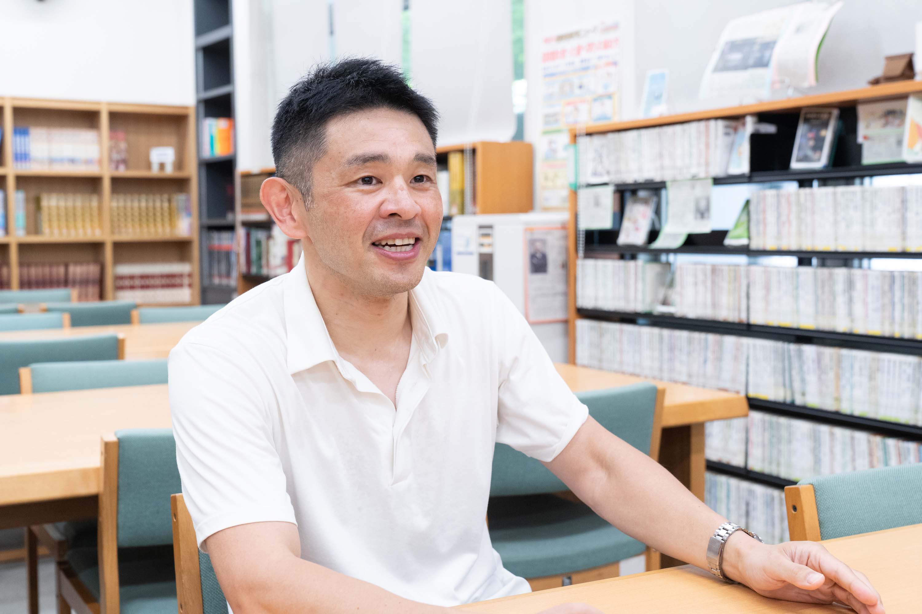 鎌田亨(かまたとおる)。開成中学校・高等学校 国語科教諭。1975年東京都生まれ。開成中学校、高等学校を経て、東京学芸大学を卒業、同大学院修了。趣味はオーボエ、ワイン、読書。現在、高校2年生を担任