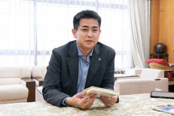 小山田祐太(おやまだ ゆうた) 麻布中学校・高等学校家庭科教諭 小山田祐太(おやまだ ゆうた) 麻布中学校・高等学校家庭科教諭