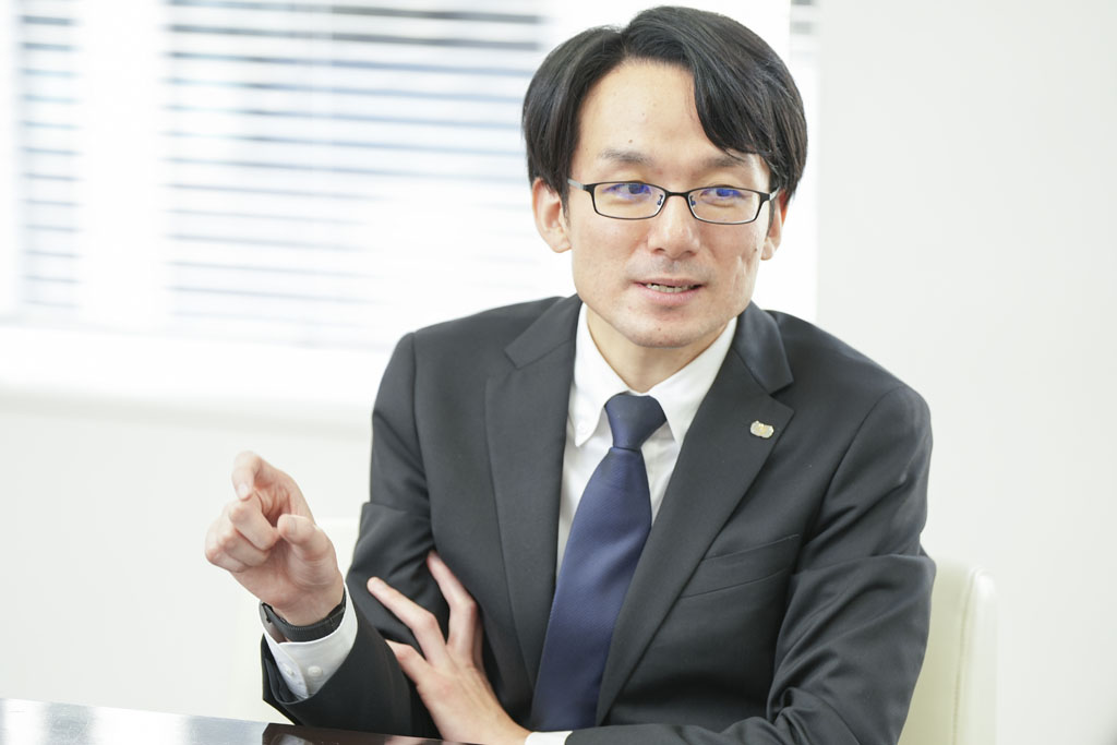 広尾学園・岸田教諭 古典のハードルをぐんと下げてくれる本 | 日経BOOK