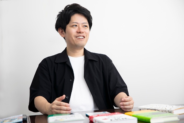 内藤さんは試験官と雑談しているうちに「気づいたら運転免許をもらっていた」という。「良くも悪くも小さいことを気にしない。それがアメリカなんですよね」と内藤さんは笑う