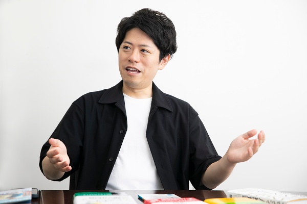 渡米直後は、高速道路の料金徴収の雑さに驚いた。「料金を漏れなく徴収するために機械を導入するコストを考えたら、確かに合理的なんですよね。日本だったら考えられませんが」