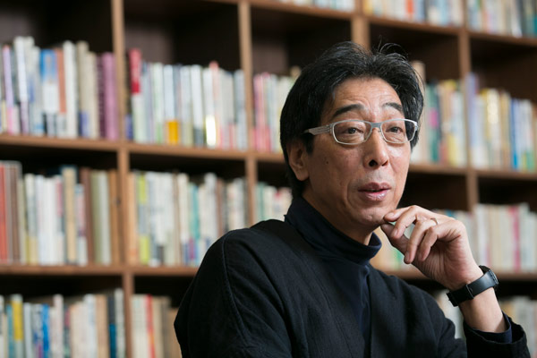良品計画元社長の金井。2000年以降の良品計画で思想的な支柱としての役割を果たした（写真＝的野弘路）