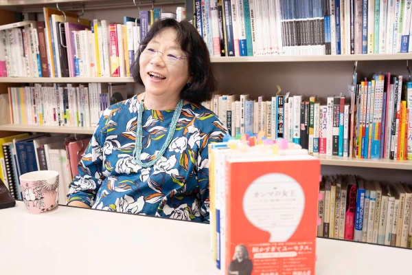 慶応義塾大学湘南藤沢キャンパス・今井むつみ研究室にて