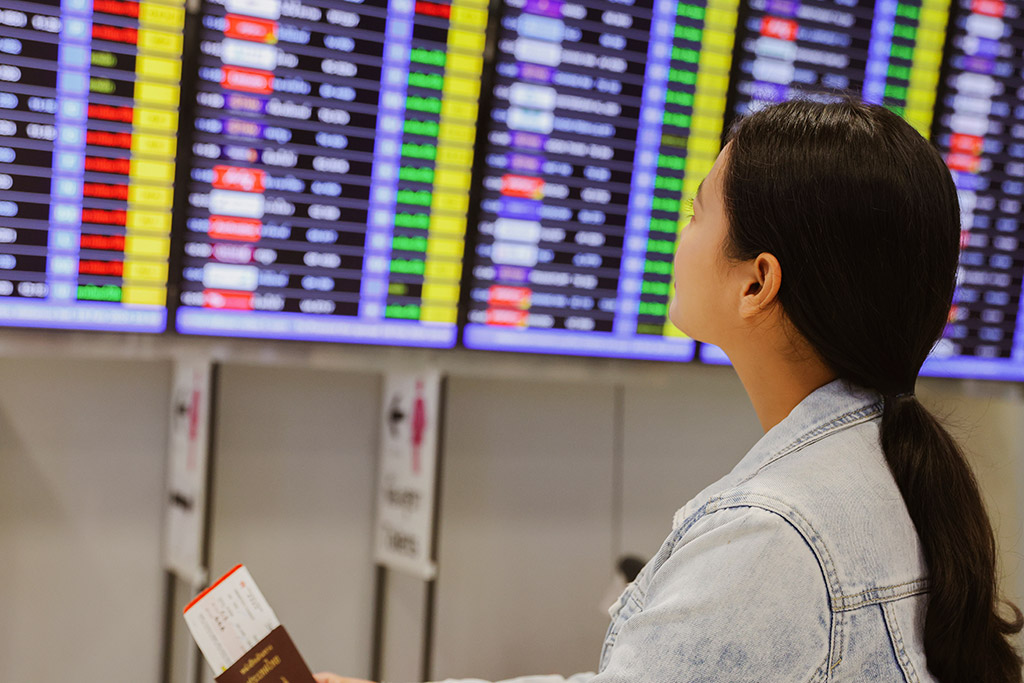 日本を目指す外国人は増え続けている（写真はイメージ）（写真：Boonterm／stock.adobe.com）