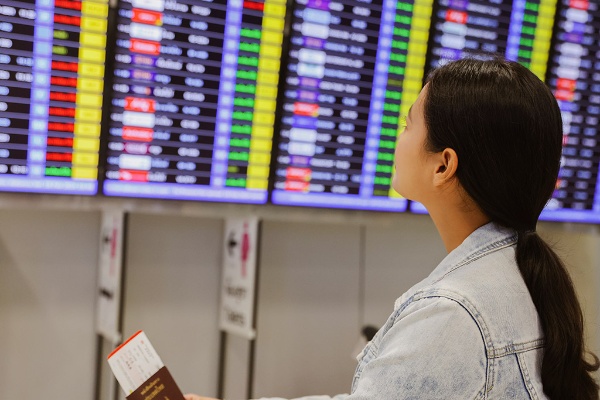 日本を目指す外国人は増え続けている(写真はイメージ)(写真:Boonterm/stock.adobe.com) 日本を目指す外国人は増え続けている(写真はイメージ)(写真:Boonterm/stock.adobe.com)