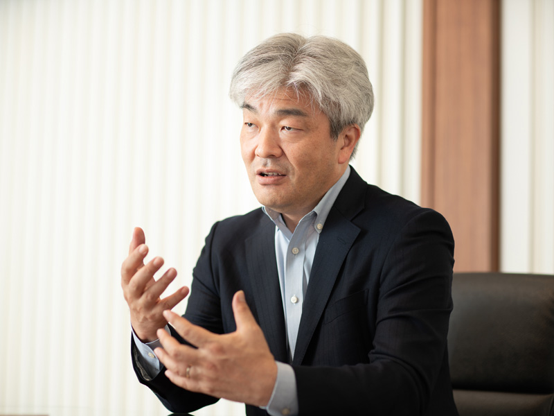 鈴木一人・東大教授「保護主義に走る米国が、半導体と日本を振り回す」
