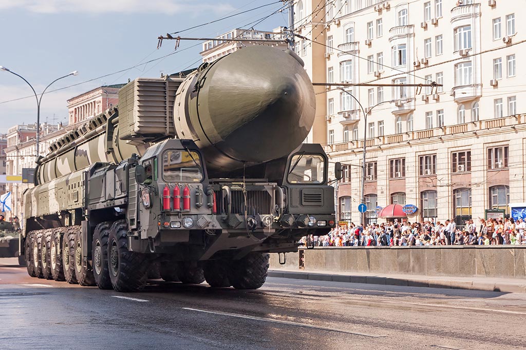 ロシアのICBM。これまで空母やICBMなどの最先端の軍事兵器は、非常にコストが高かったため国家の管轄下に置かれていた（写真：shujaa_777／stock.adobe.com）